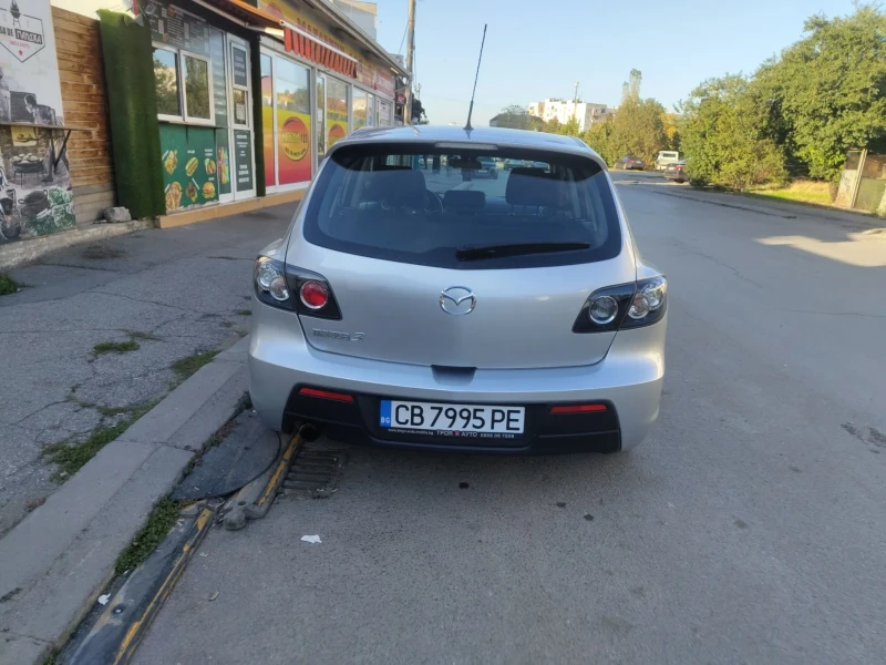 Mazda 3 2.0L Швейцария Газ Спорт, снимка 3 - Автомобили и джипове - 47477027