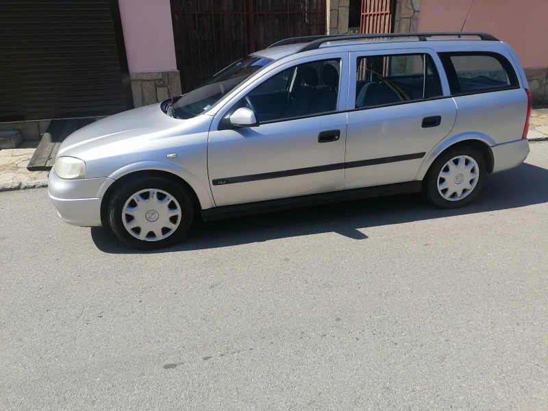 Opel Astra 1.6i, снимка 3 - Автомобили и джипове - 47500400