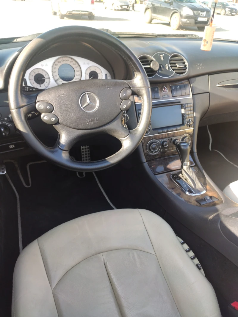 Mercedes-Benz CLK, снимка 8 - Автомобили и джипове - 48444203