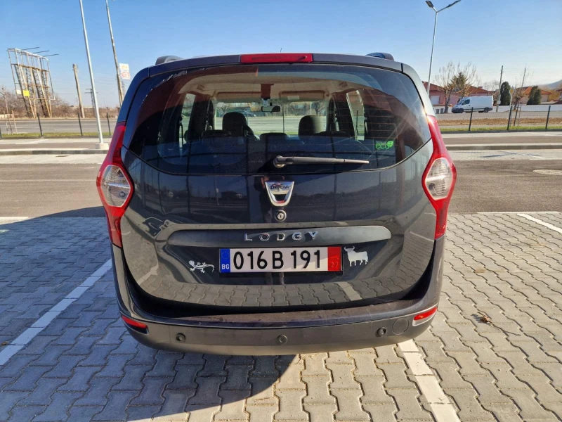 Dacia Lodgy 1.5 / 90 к.с. 7 места , снимка 6 - Автомобили и джипове - 48342460