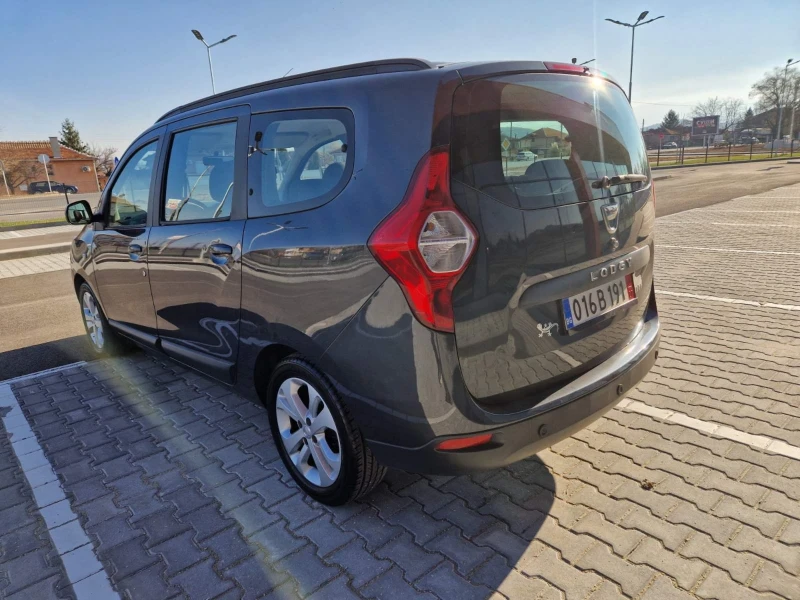 Dacia Lodgy 1.5 / 90 к.с. 7 места , снимка 4 - Автомобили и джипове - 48342460