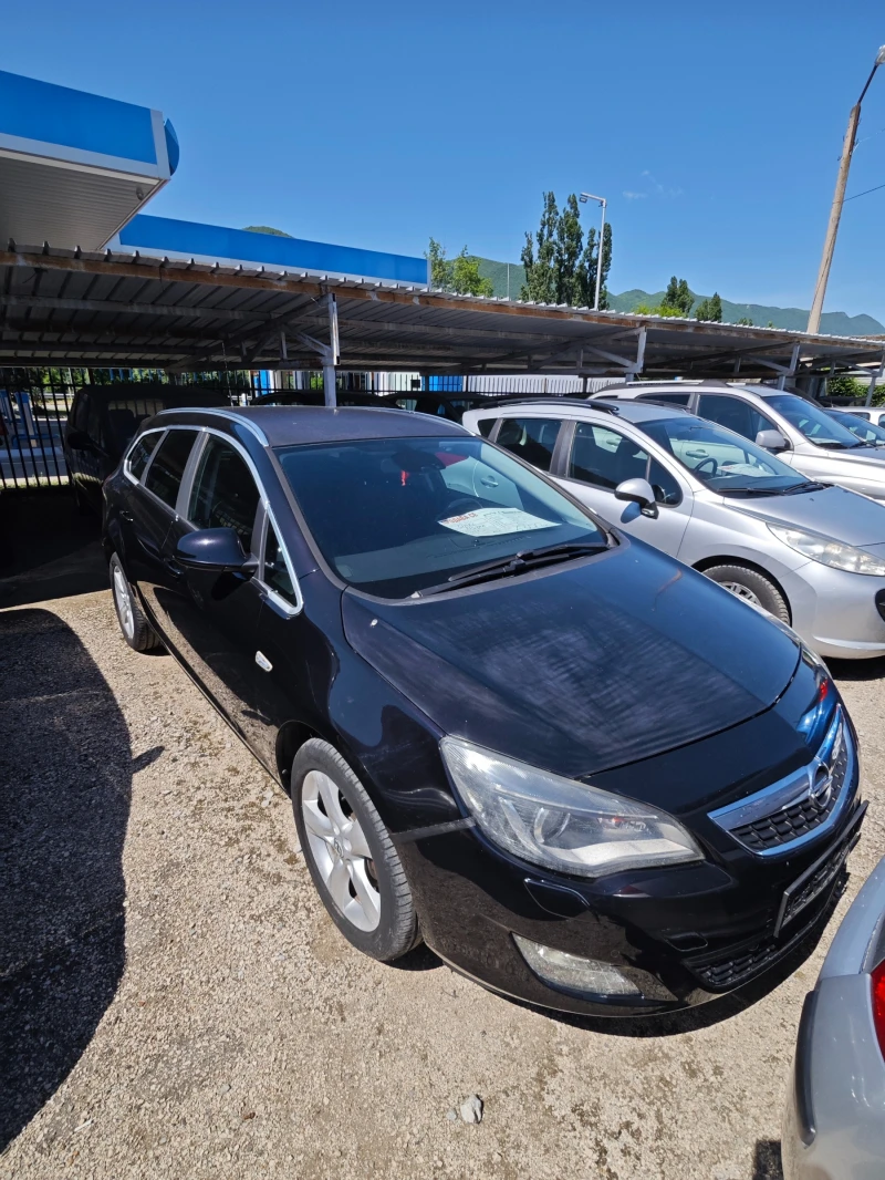 Opel Astra 2.0CDTI, снимка 14 - Автомобили и джипове - 50847864