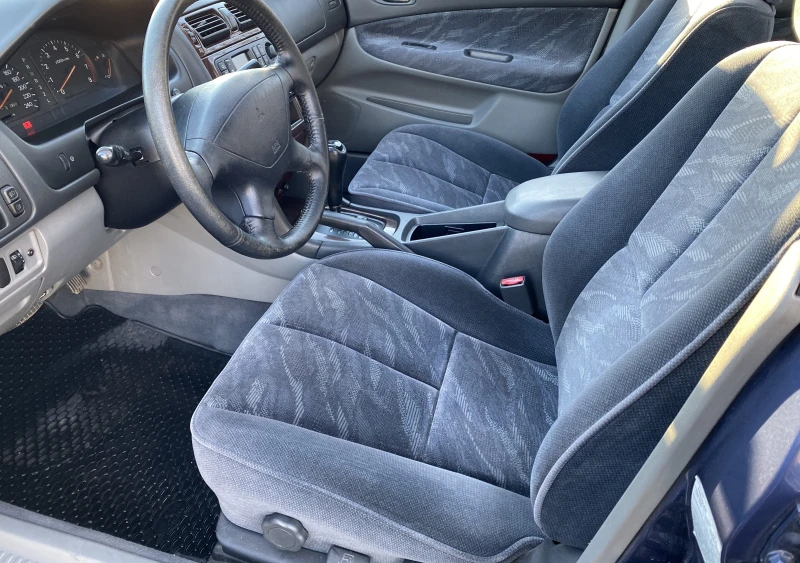 Mitsubishi Galant 2.5 V6 24, снимка 10 - Автомобили и джипове - 52079463