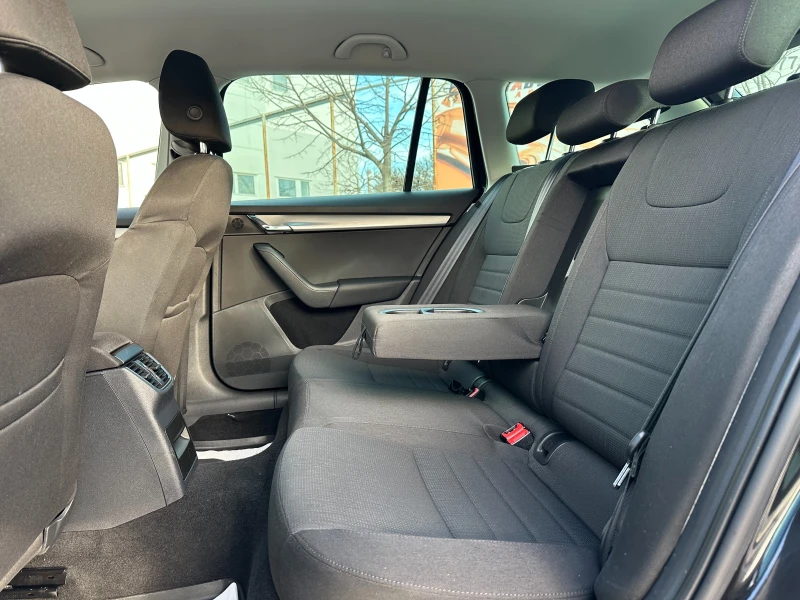 Skoda Octavia 1.8i 180 к.с./ГАРАНЦИЯ ОТ КЕНТАВЪР , снимка 9 - Автомобили и джипове - 52827475