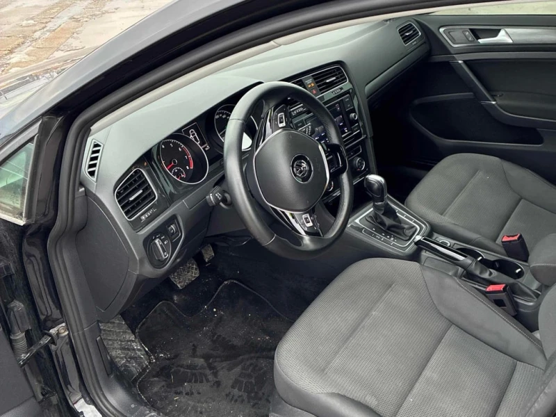 VW Golf 2019 5 door Auto* CARFAX * БЕЗ ПЪРВОНАЧАЛНА ВНОСКА, снимка 7 - Автомобили и джипове - 52951646