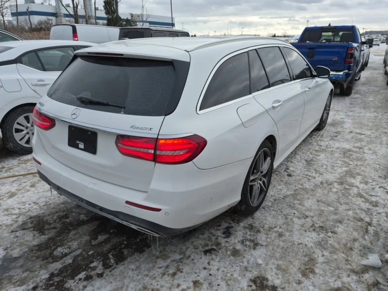 Mercedes-Benz E 400 2017 * CARFAX * ОТ ПРЕДСТАВИТЕЛСТВО, снимка 3 - Автомобили и джипове - 53293171