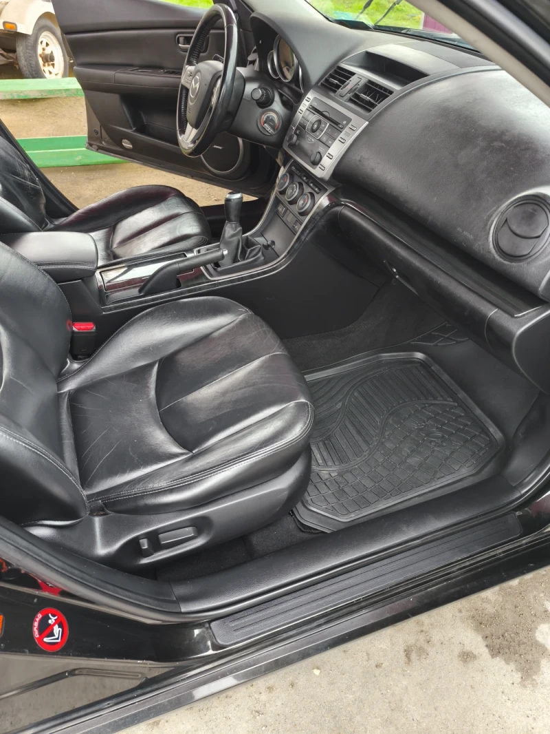 Mazda 6 2.0D, снимка 14 - Автомобили и джипове - 53476389