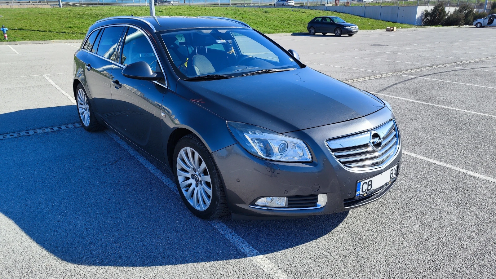 Opel Insignia 2.0 CDTI Sport Tourer Cosmo - изображение 2