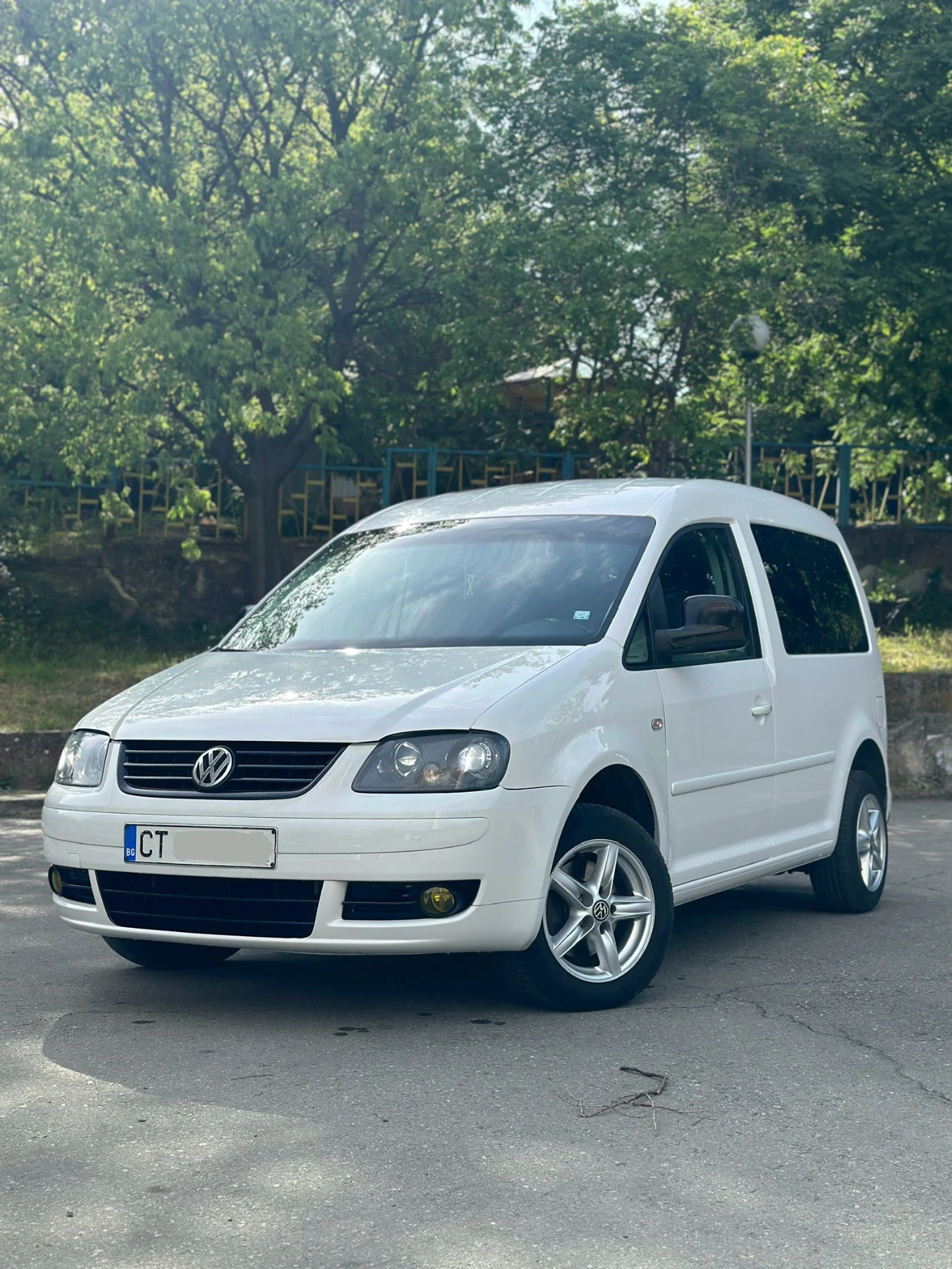 VW Caddy 2.0i LPG 6-скорости - изображение 4