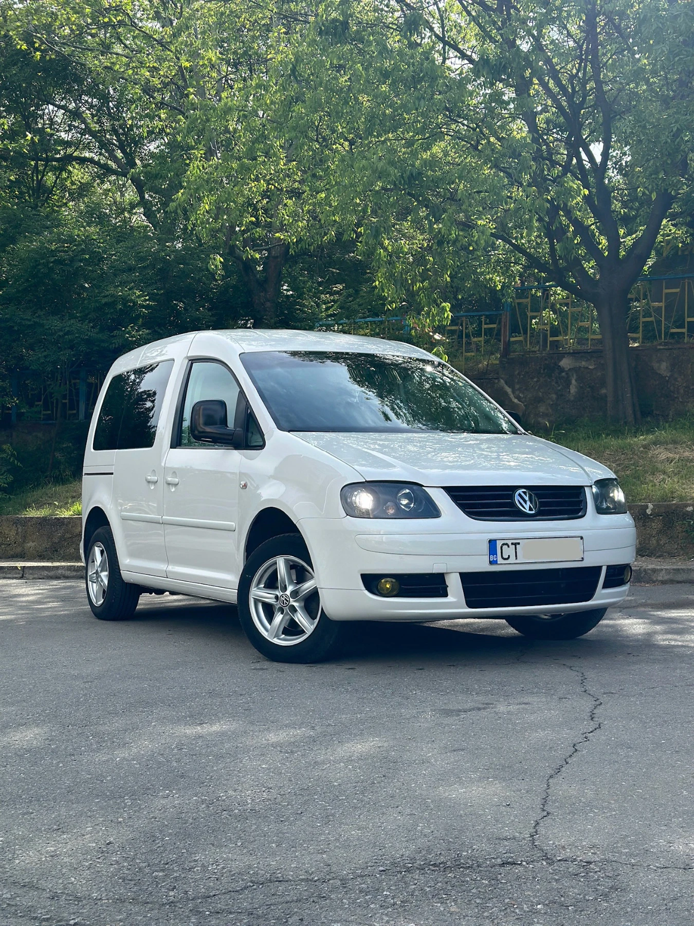 VW Caddy 2.0i LPG 6-скорости - изображение 7