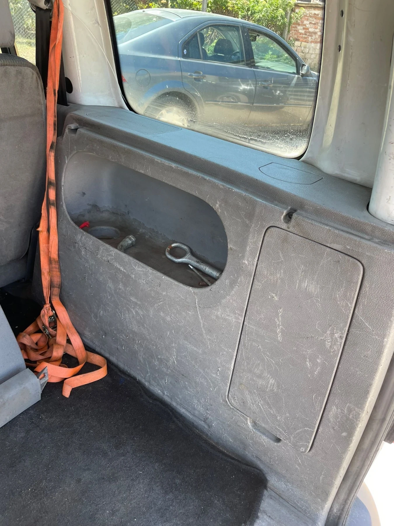 VW Caddy Life 2.0SDI | Mobile.bg — изображение 17