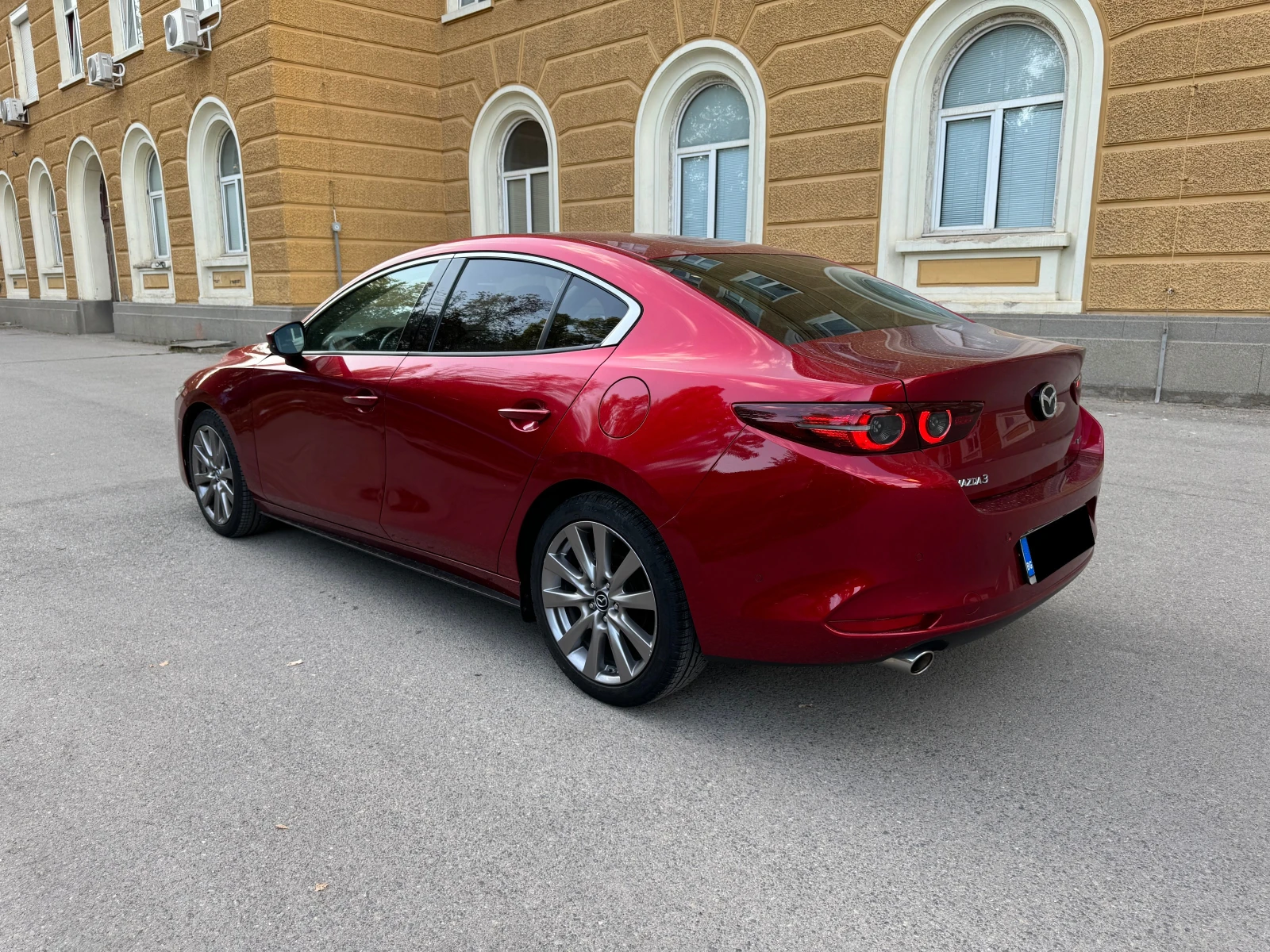 Mazda 3 SKYACTIVE G 2.0 Hybrid - изображение 6