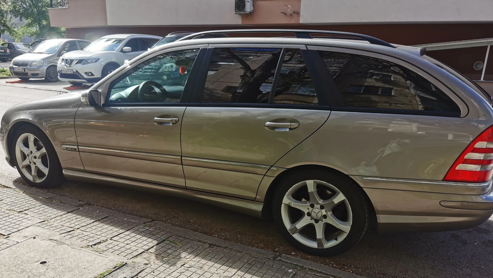 Mercedes-Benz C 200 AMG SPORT PAKET  - изображение 4