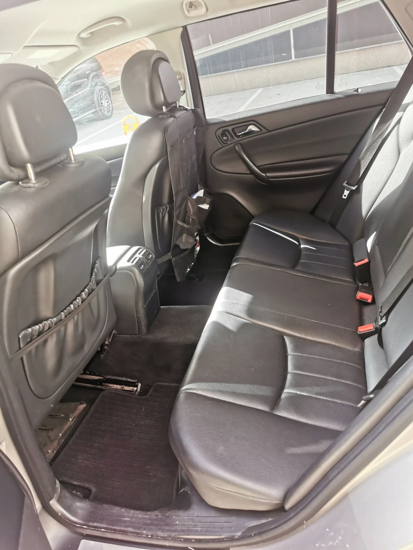 Mercedes-Benz C 200 AMG SPORT PAKET  - изображение 7