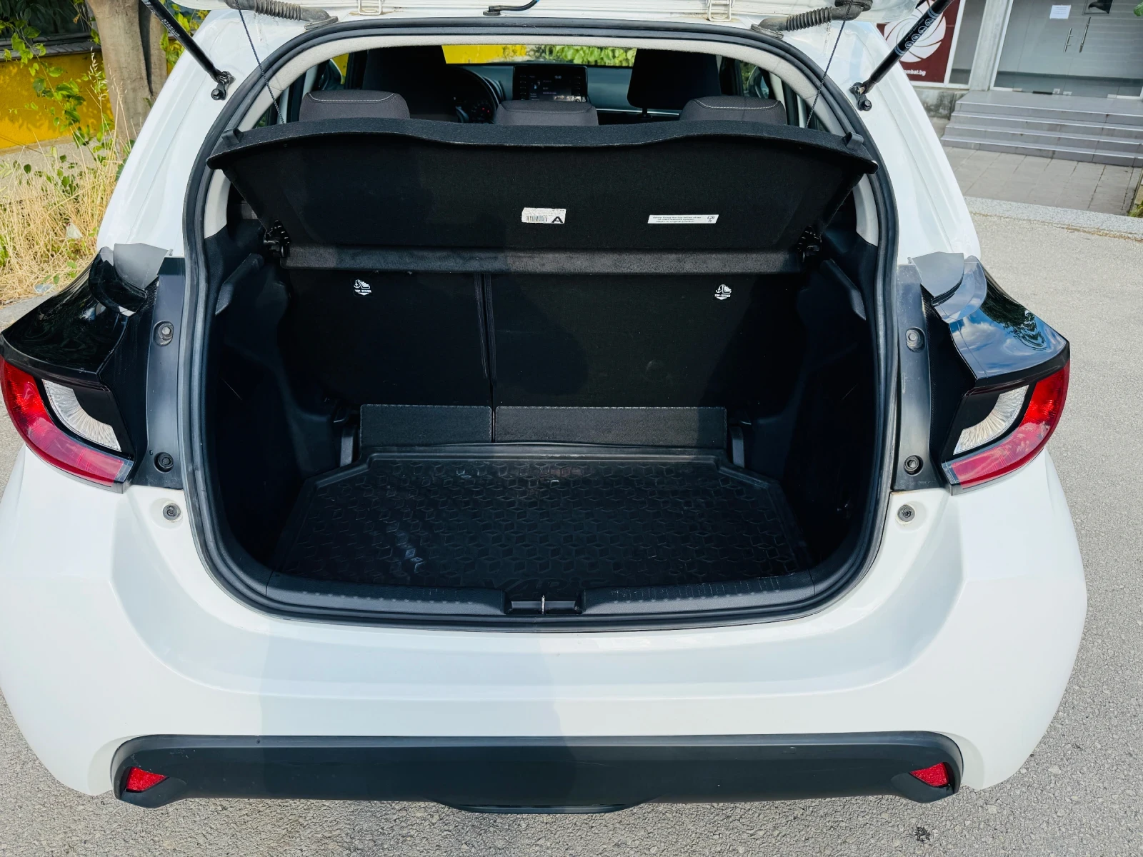 Toyota Yaris 1.5 Hybrid | Mobile.bg — изображение 14