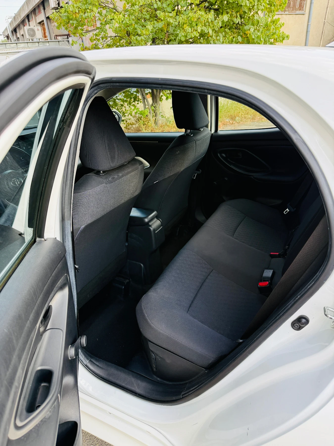 Toyota Yaris 1.5 Hybrid | Mobile.bg — изображение 12