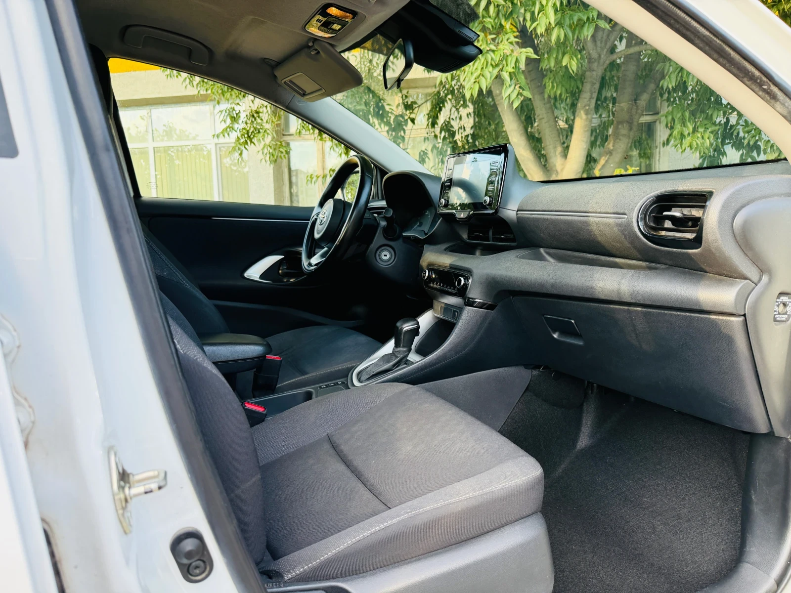 Toyota Yaris 1.5 Hybrid | Mobile.bg — изображение 11