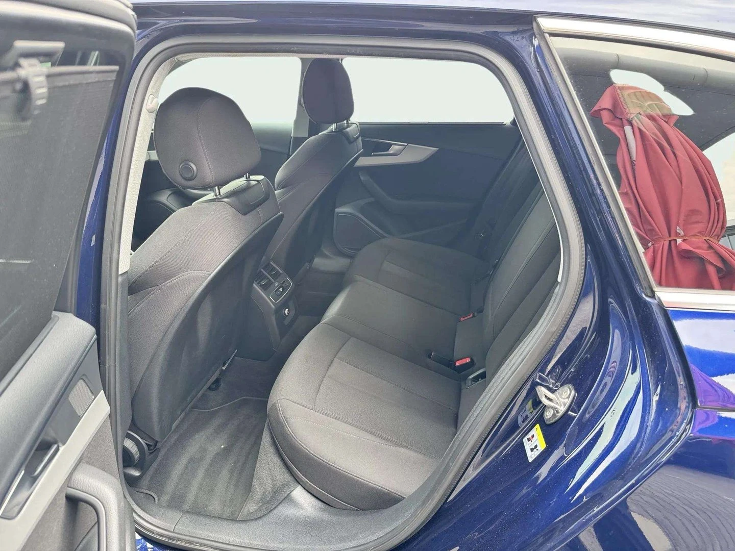 Audi A4 advanced 40 TDI quattro - изображение 8