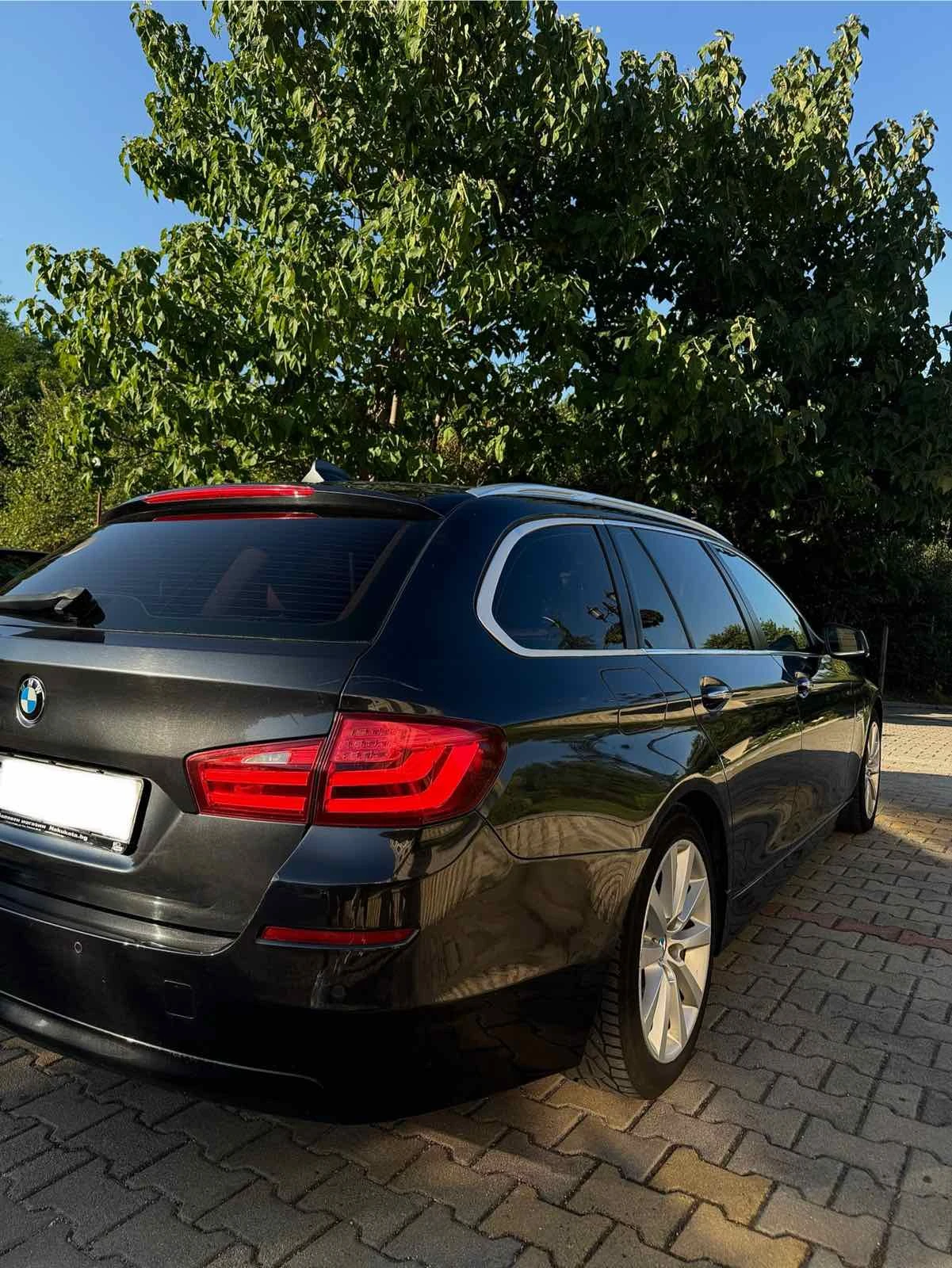 BMW 520 Обслужена* Голяма Навигация* Пера* Кожа - изображение 6