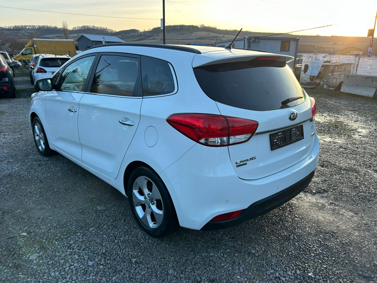 Kia Carens | Mobile.bg � ����������� 6