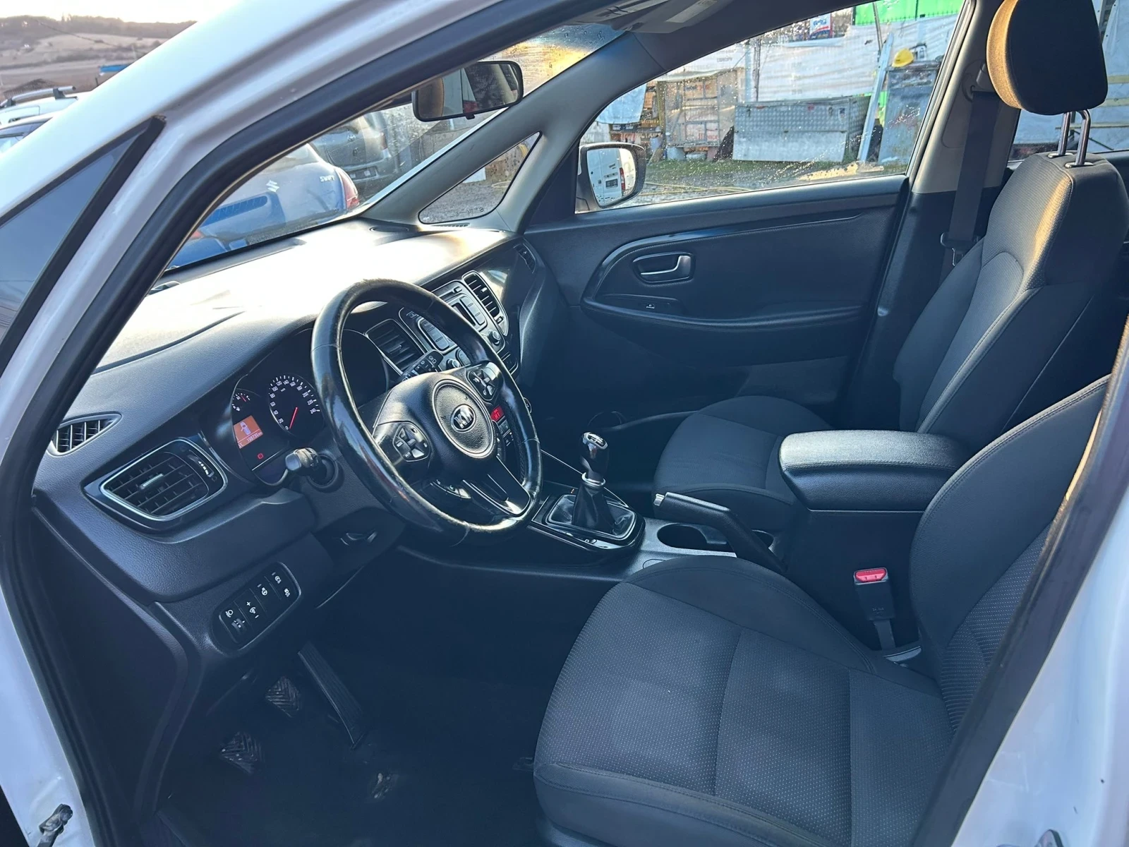 Kia Carens | Mobile.bg � ����������� 11