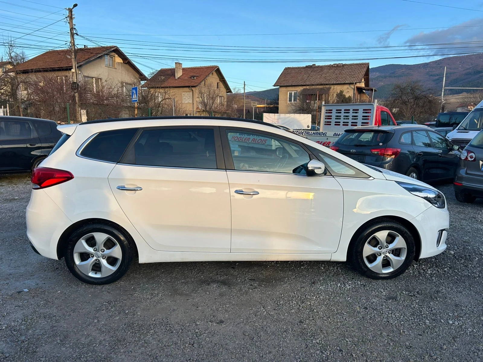 Kia Carens | Mobile.bg � ����������� 8