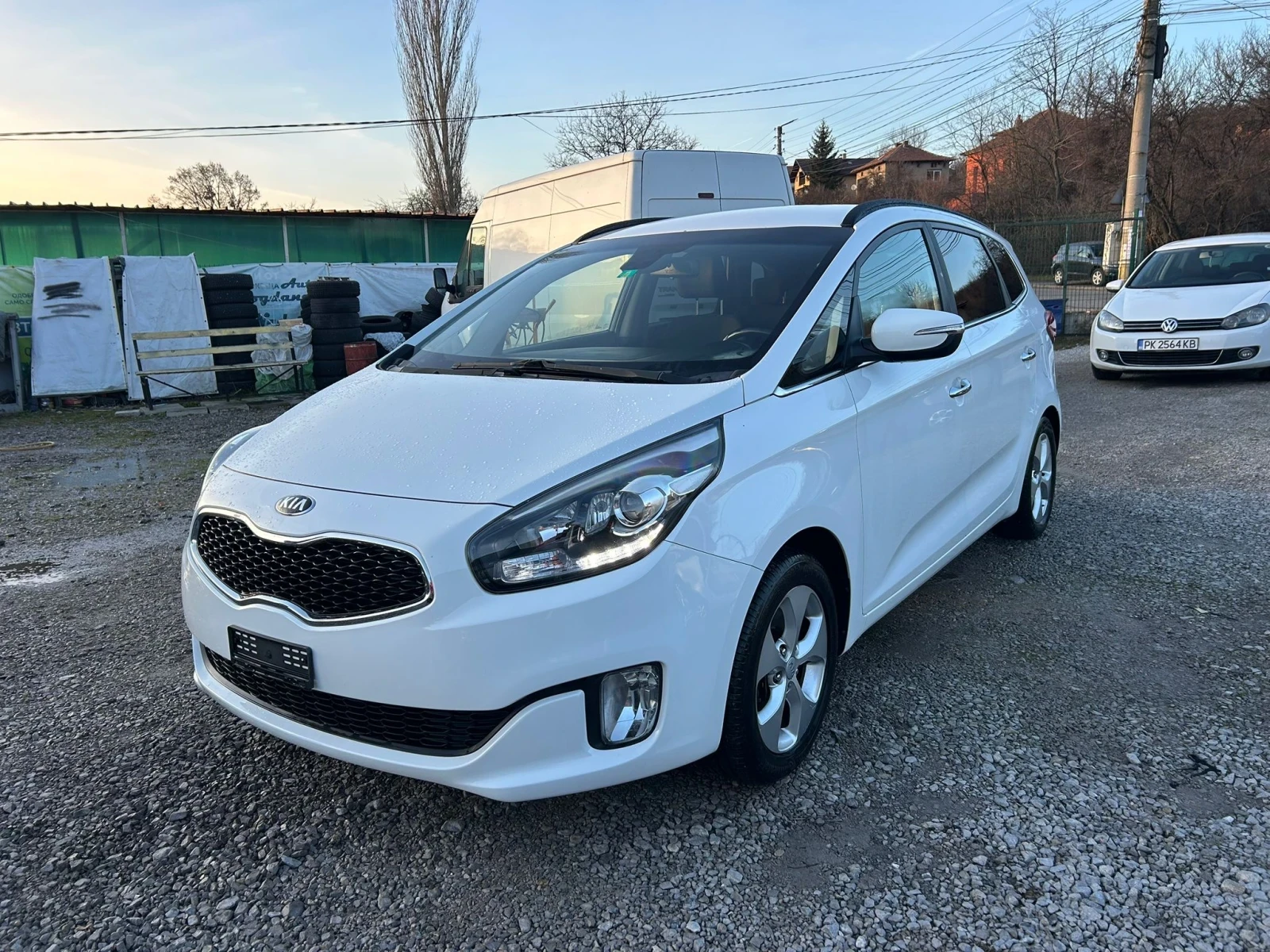 Kia Carens | Mobile.bg � ����������� 2