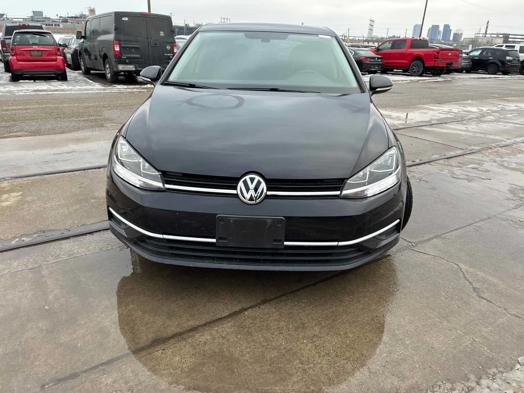 VW Golf 2019 5 door Auto* CARFAX * БЕЗ ПЪРВОНАЧАЛНА ВНОСКА - изображение 2