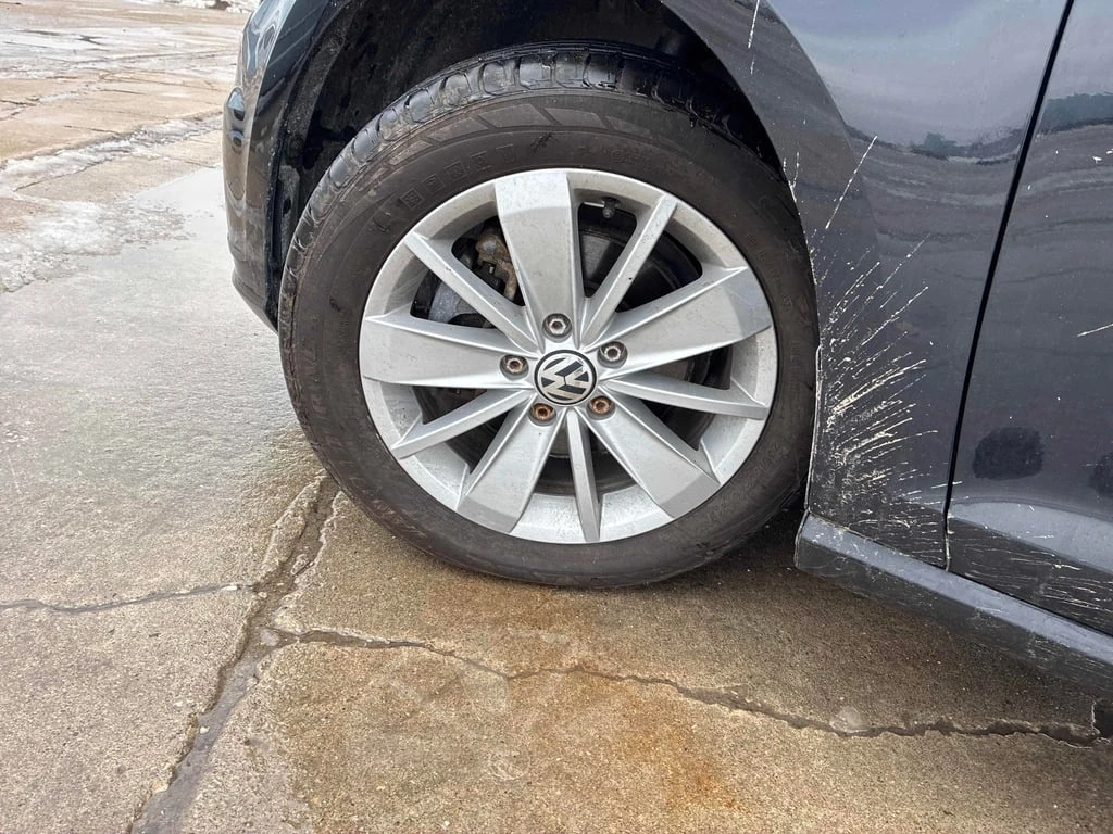 VW Golf 2019 5 door Auto* CARFAX * БЕЗ ПЪРВОНАЧАЛНА ВНОСКА - изображение 6