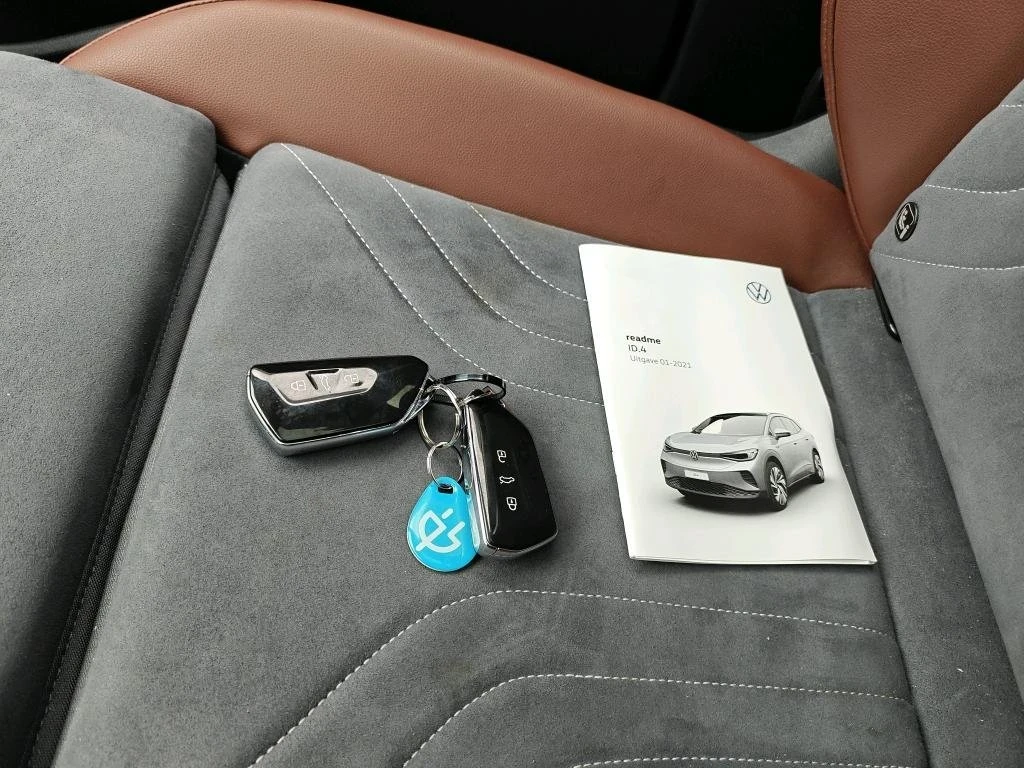 VW ID.4 1st/PRO/82kw/Pano/360/Full/Termopump, снимка 12 - Автомобили и джипове - 53714004