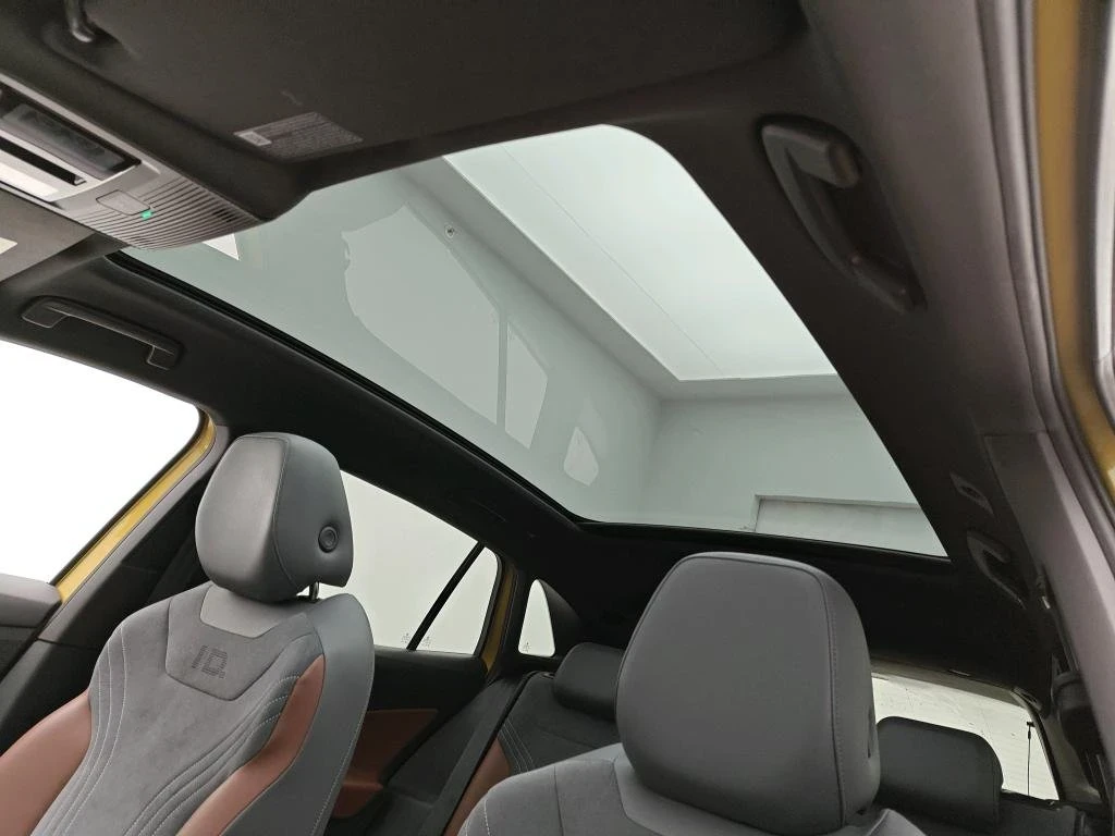 VW ID.4 1st/PRO/82kw/Pano/360/Full/Termopump, снимка 11 - Автомобили и джипове - 53714004