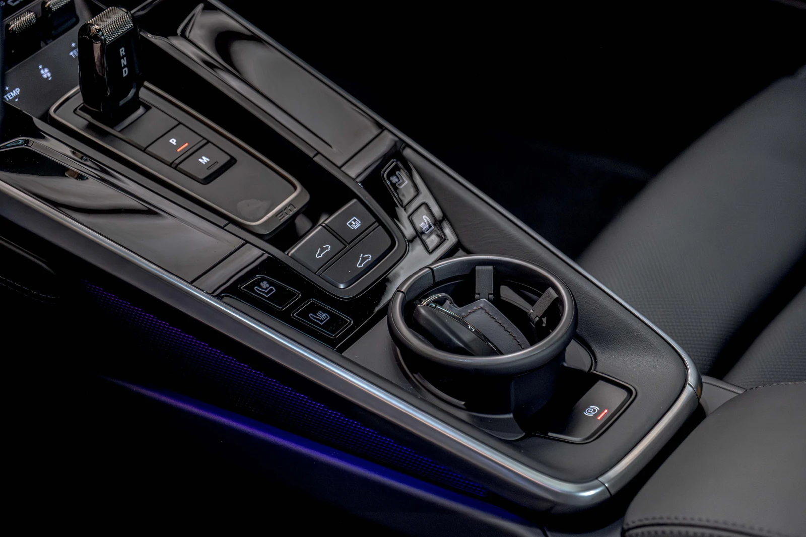 Porsche 911 Turbo S Hybrid/PDCC/PCCB/PDK/PDLS+ /Камера 360/Bur, снимка 11 - Автомобили и джипове - 53829606