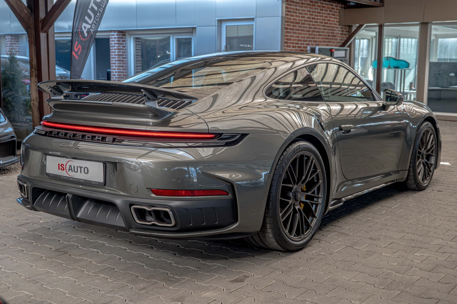 Porsche 911 Turbo S Hybrid/PDCC/PCCB/PDK/PDLS+ /Камера 360/Bur, снимка 6 - Автомобили и джипове - 53829606