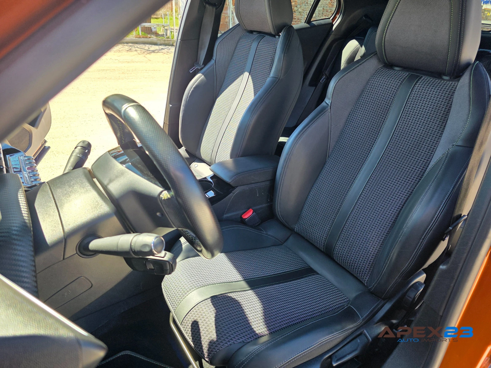 Peugeot 2008 GT line, keyless, i-Cockpit, 360, Diesel, снимка 10 - Автомобили и джипове - 54124455