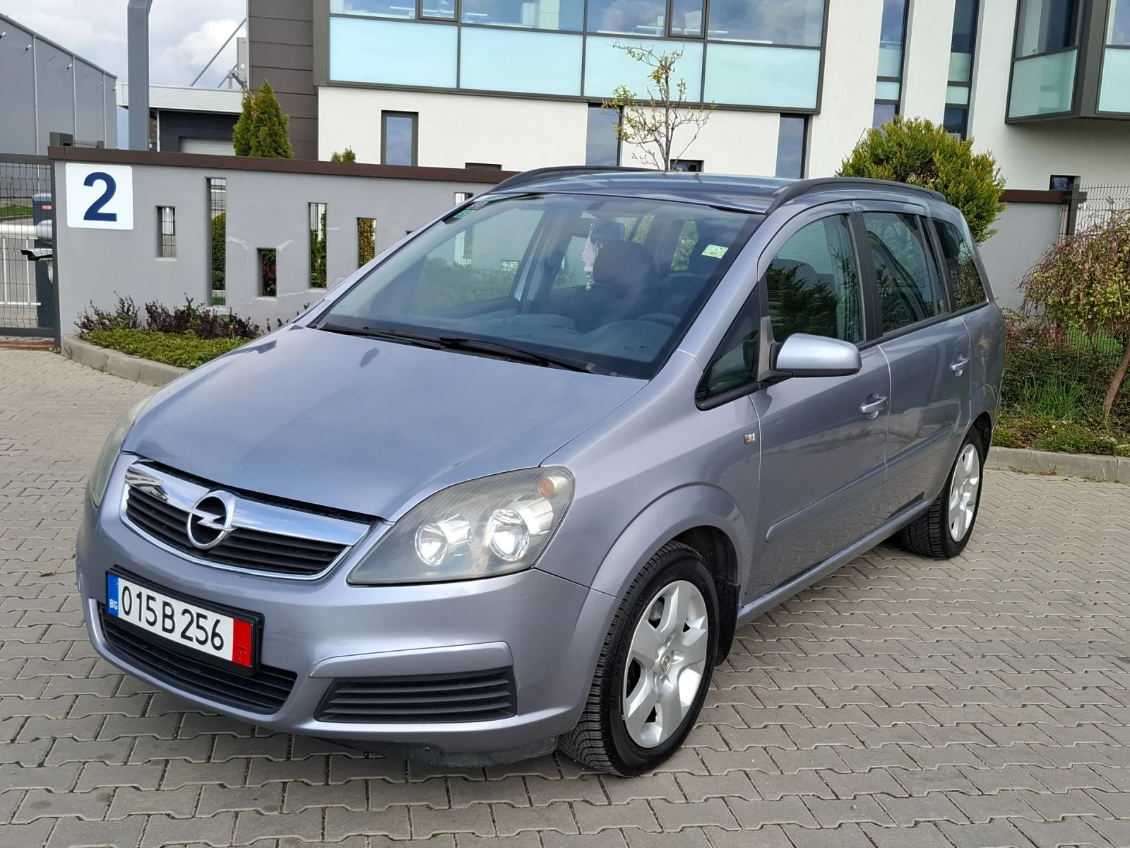 Opel Zafira 1.9CDTI* (120кс)* FACELIFТ* 7-МЕСТА* HOB BHOC* , снимка 3 - Автомобили и джипове - 54234092
