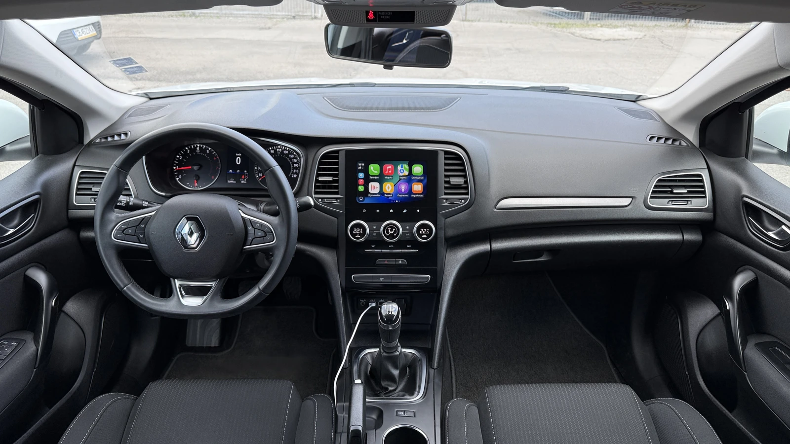 Renault Megane 1.0 TCE ZEN Гаранционен!, снимка 7 - Автомобили и джипове - 54631298