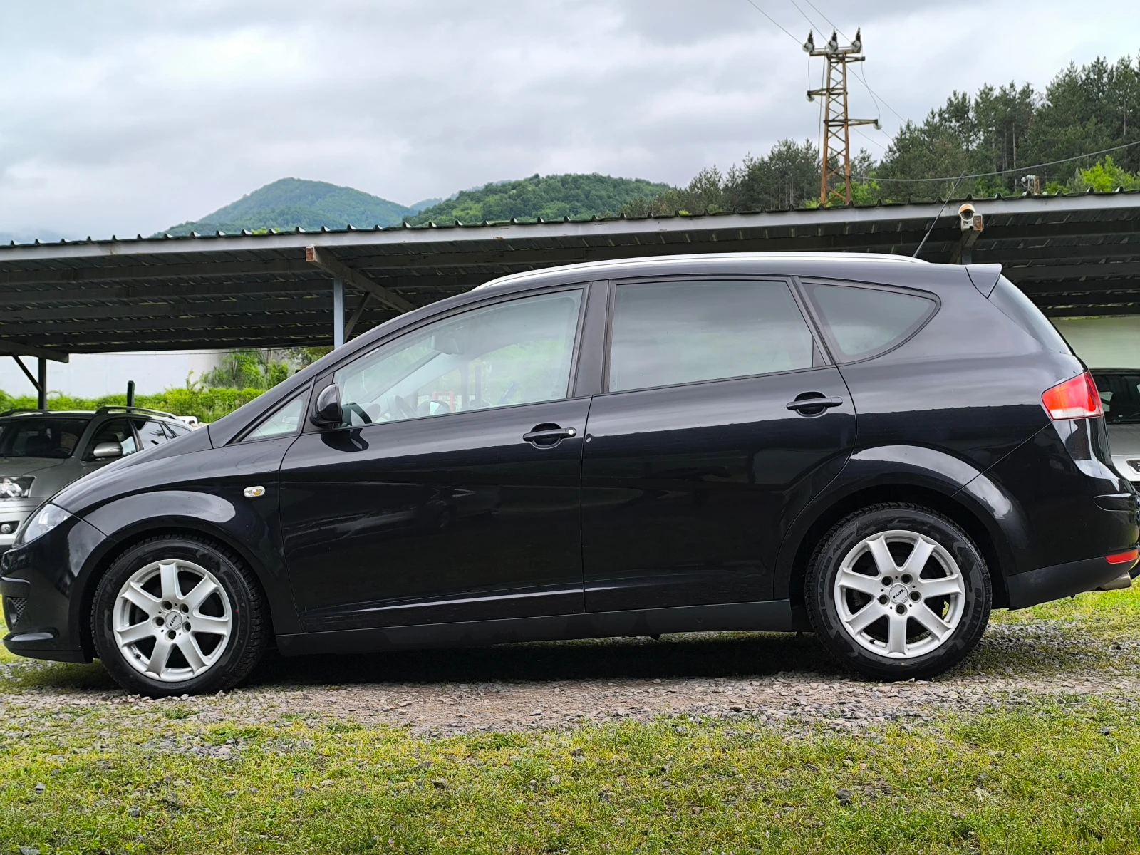 Seat Altea XL-1.9TDI-105кс-КЛИМАТРОНИК-ТОП СЪСТОЯНИЕ !!!, снимка 6 - Автомобили и джипове - 54644921