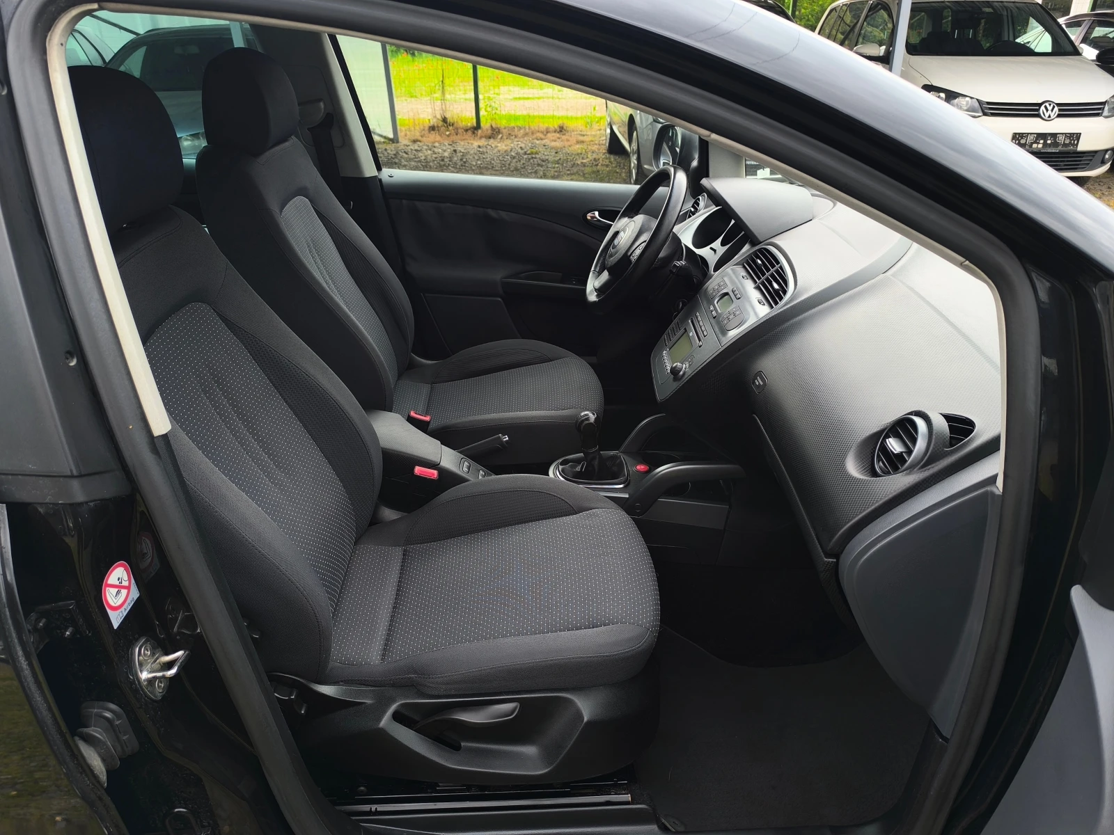 Seat Altea XL-1.9TDI-105кс-КЛИМАТРОНИК-ТОП СЪСТОЯНИЕ !!!, снимка 15 - Автомобили и джипове - 54644921