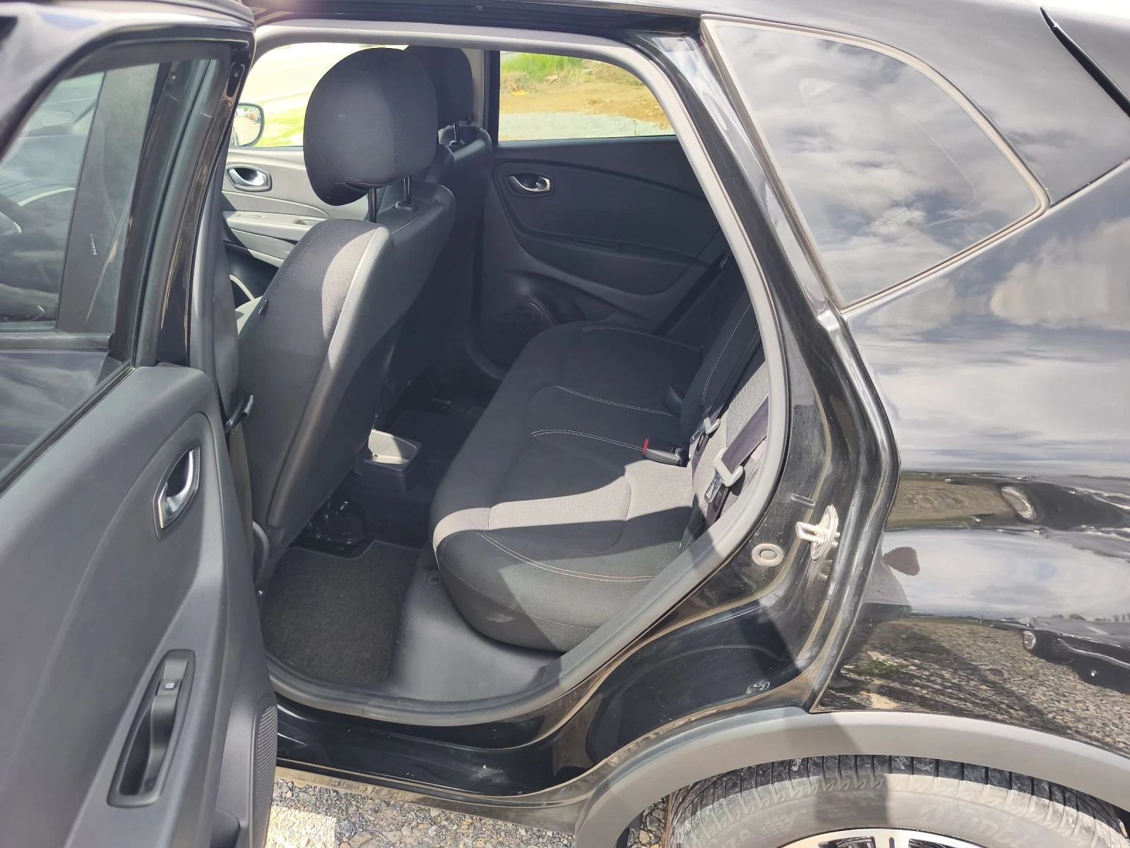 Renault Captur Automatic facelift , снимка 10 - Автомобили и джипове - 54650010