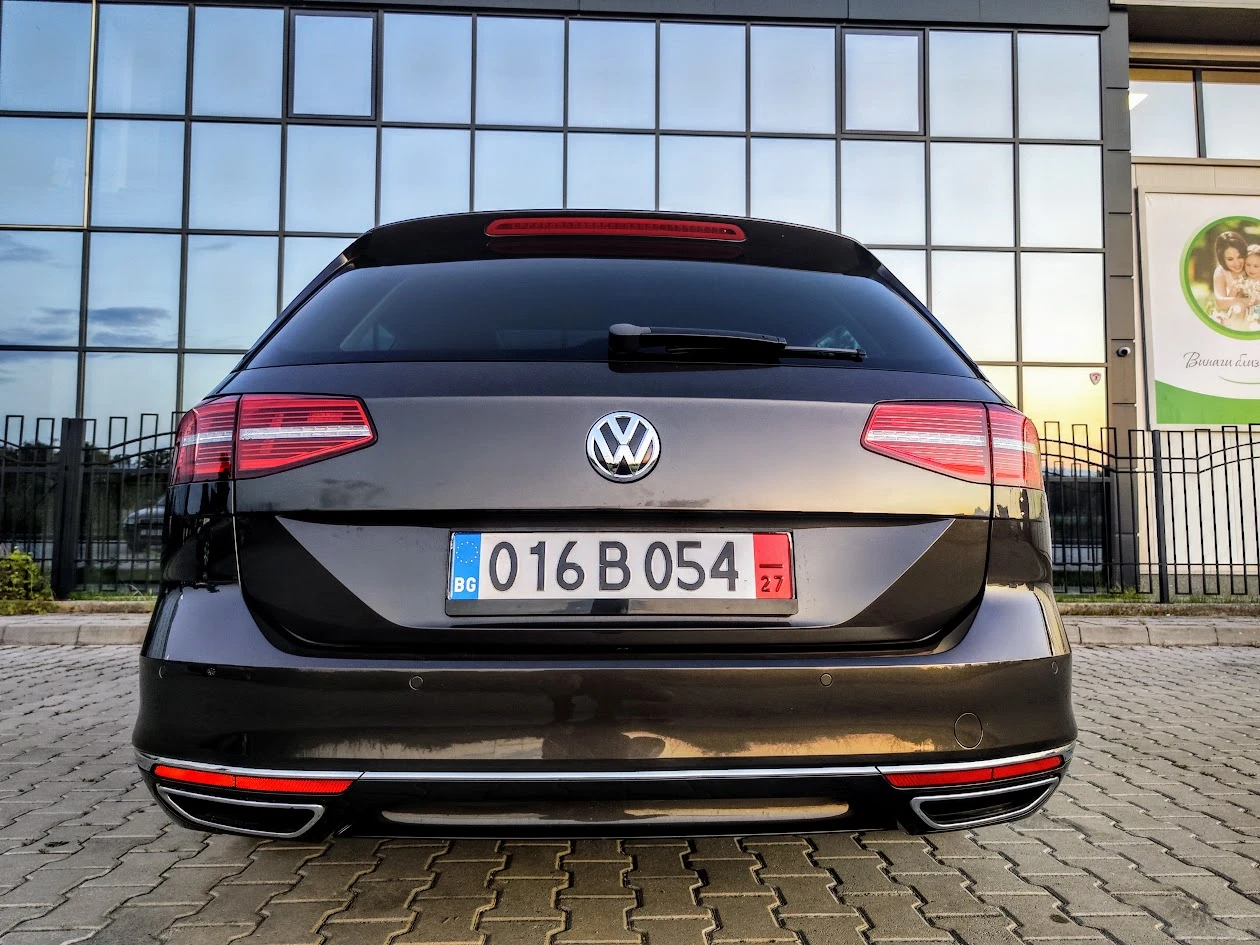 VW Passat * 2.0TDI* 4-MOTION* HIGHLINE* DIGITAL* FULL, снимка 6 - Автомобили и джипове - 54693704