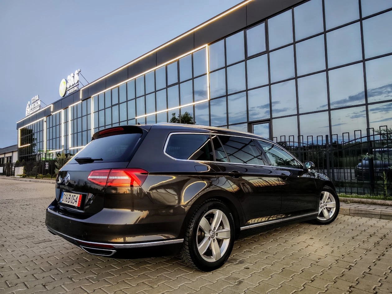 VW Passat * 2.0TDI* 4-MOTION* HIGHLINE* DIGITAL* FULL, снимка 8 - Автомобили и джипове - 54693704