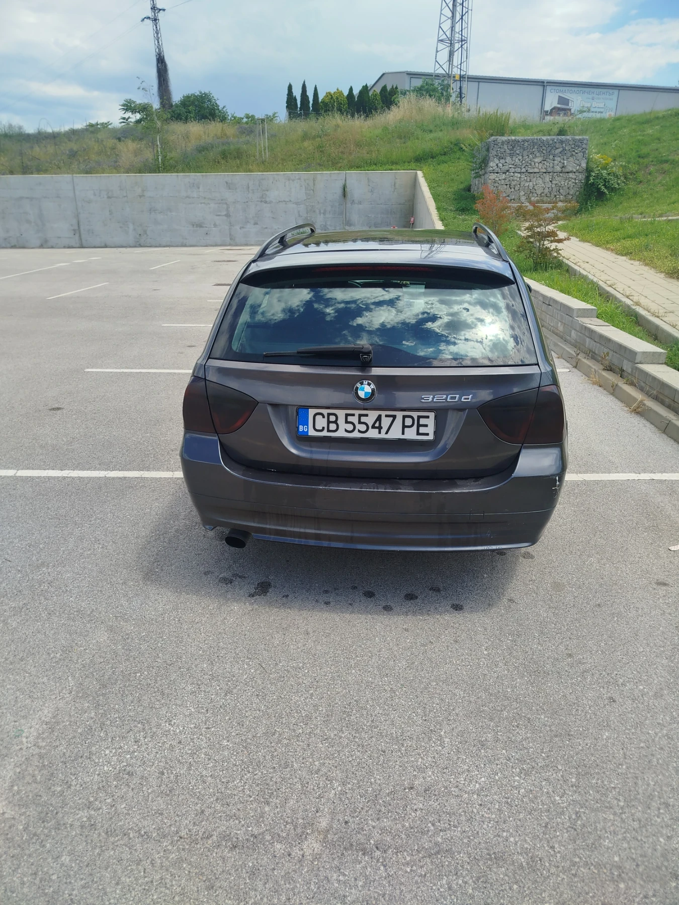 BMW 320, снимка 8 - Автомобили и джипове - 54704810