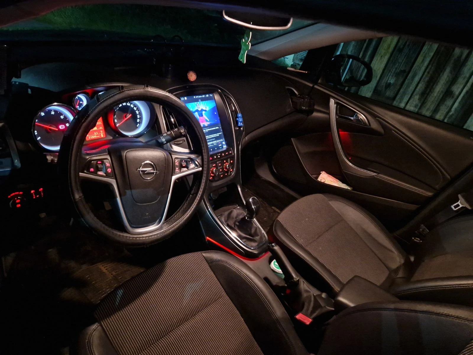Opel Astra, снимка 16 - Автомобили и джипове - 54728215