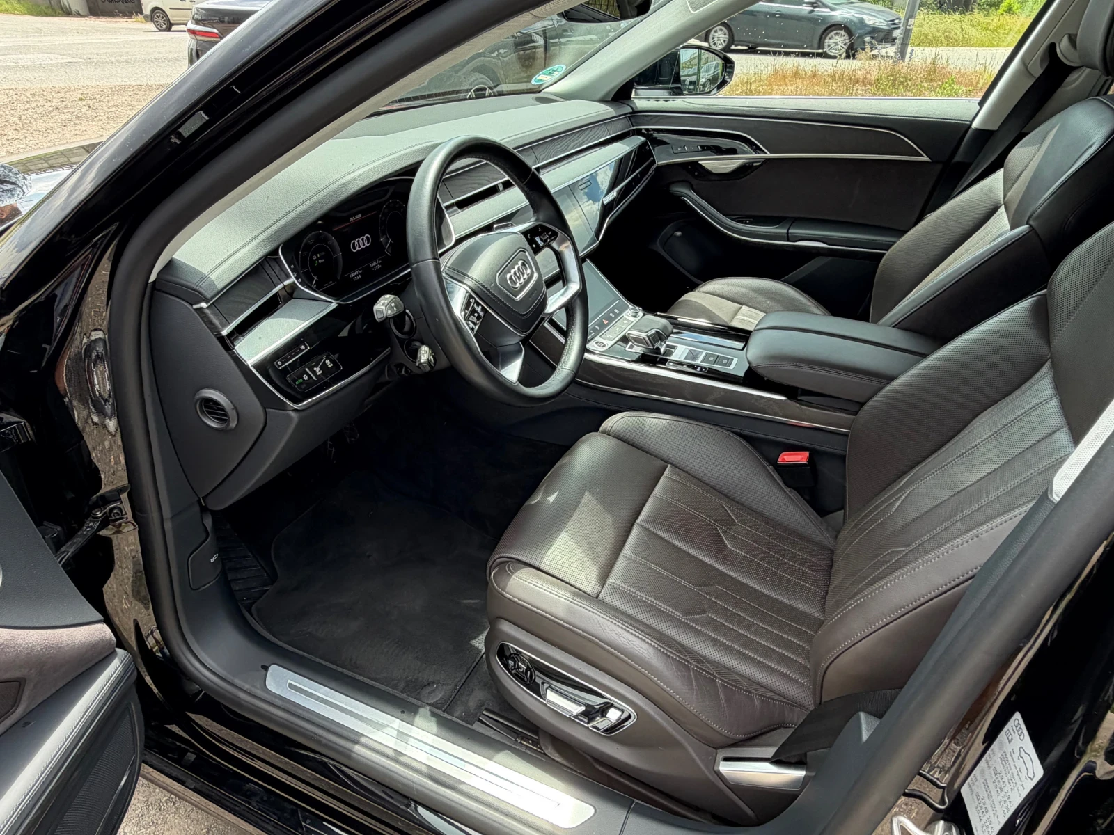 Audi A8 Audi A8 6.0 TFSIe FACELIFT Long Plug-in Hybrid, снимка 13 - Автомобили и джипове - 54883599