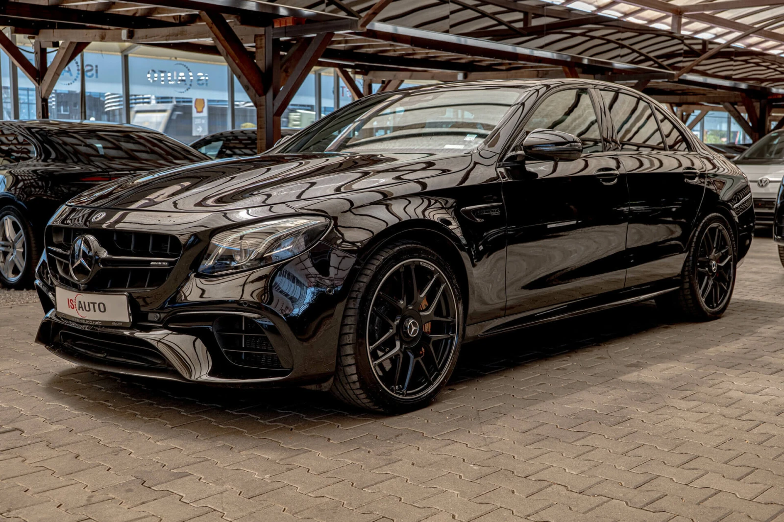 Mercedes-Benz E 63 AMG S/3D Burmester/Панорама/Карбон/Керамика/Обдухване, снимка 3 - Автомобили и джипове - 55073223