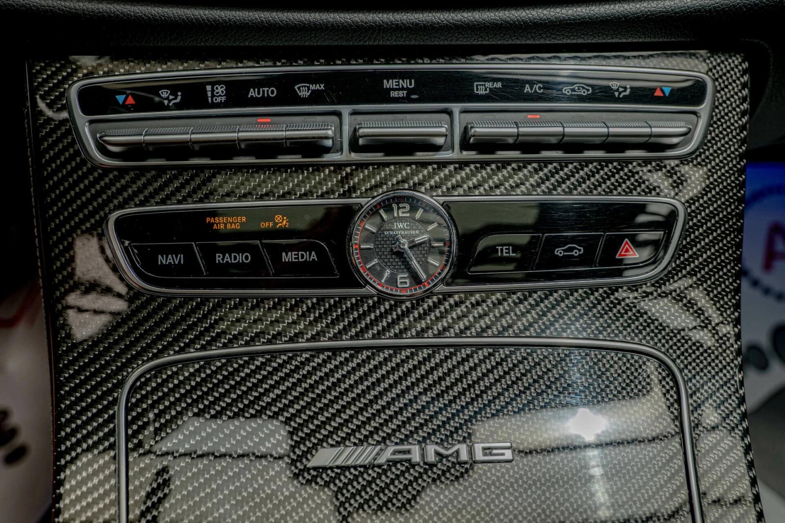 Mercedes-Benz E 63 AMG S/3D Burmester/Панорама/Карбон/Керамика/Обдухване, снимка 13 - Автомобили и джипове - 55073223