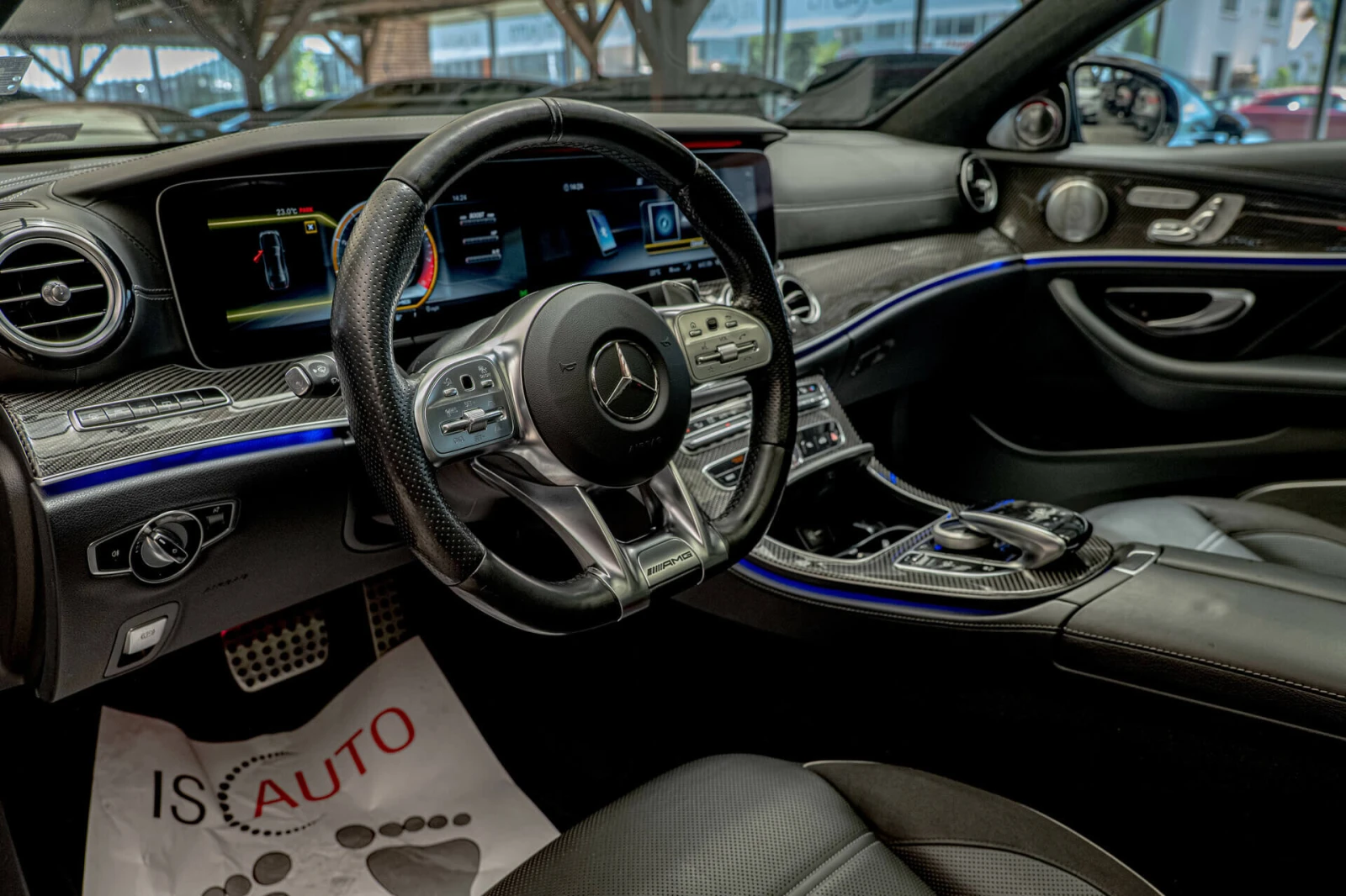 Mercedes-Benz E 63 AMG S/3D Burmester/Панорама/Карбон/Керамика/Обдухване, снимка 7 - Автомобили и джипове - 55073223