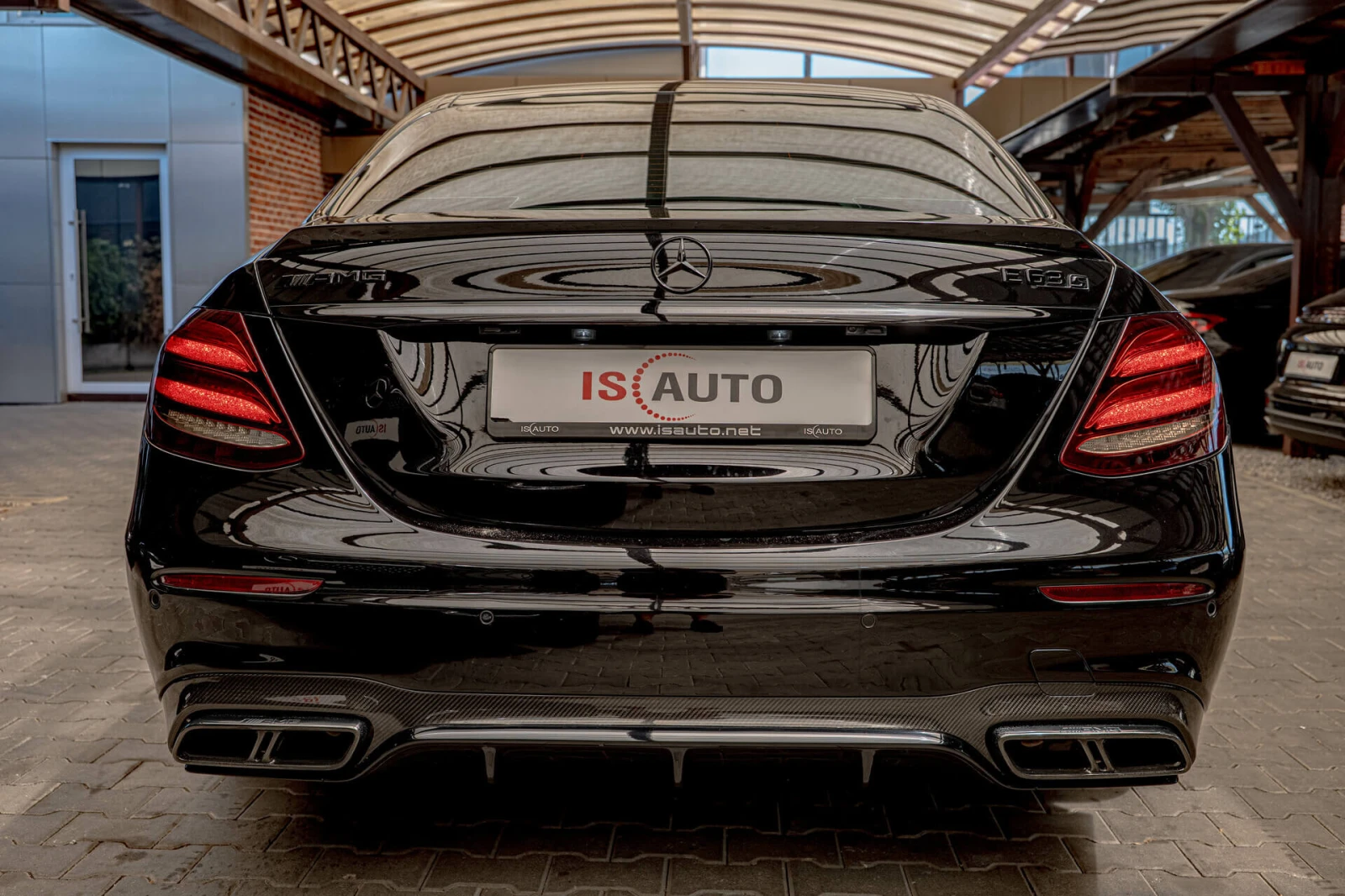 Mercedes-Benz E 63 AMG S/3D Burmester/Панорама/Карбон/Керамика/Обдухване, снимка 4 - Автомобили и джипове - 55073223