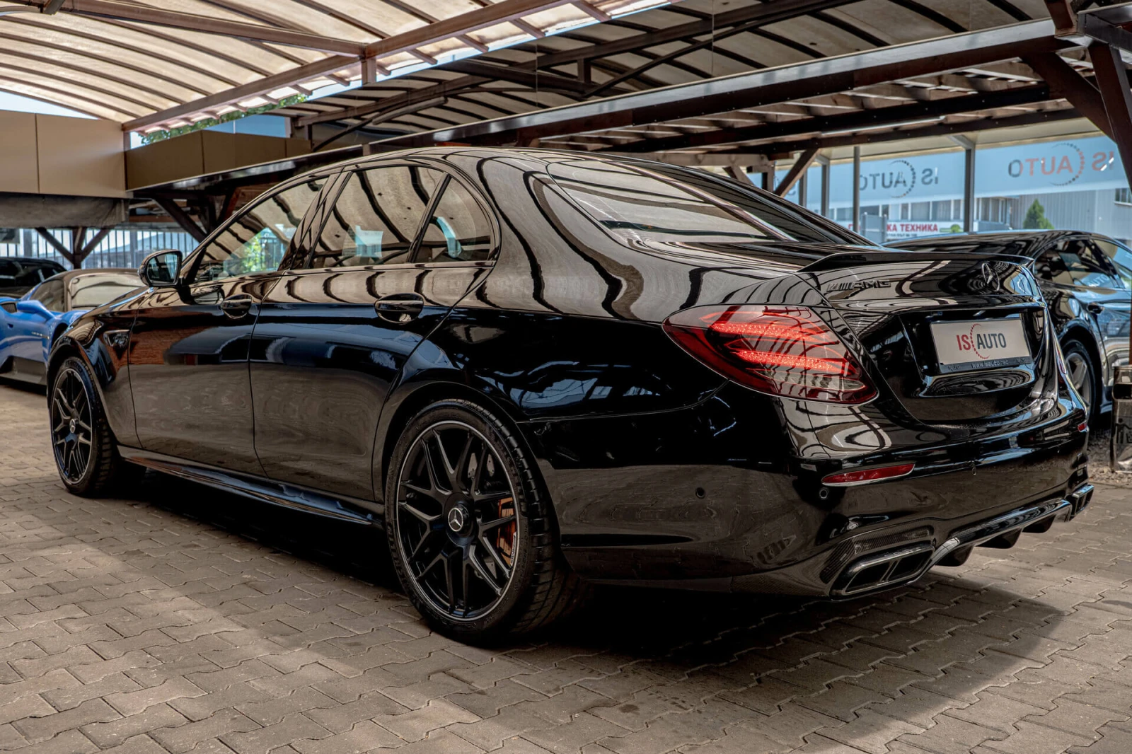Mercedes-Benz E 63 AMG S/3D Burmester/Панорама/Карбон/Керамика/Обдухване, снимка 6 - Автомобили и джипове - 55073223