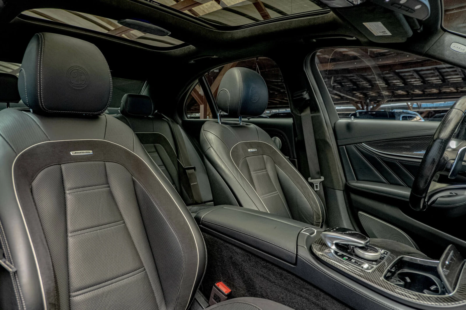 Mercedes-Benz E 63 AMG S/3D Burmester/Панорама/Карбон/Керамика/Обдухване, снимка 11 - Автомобили и джипове - 55073223
